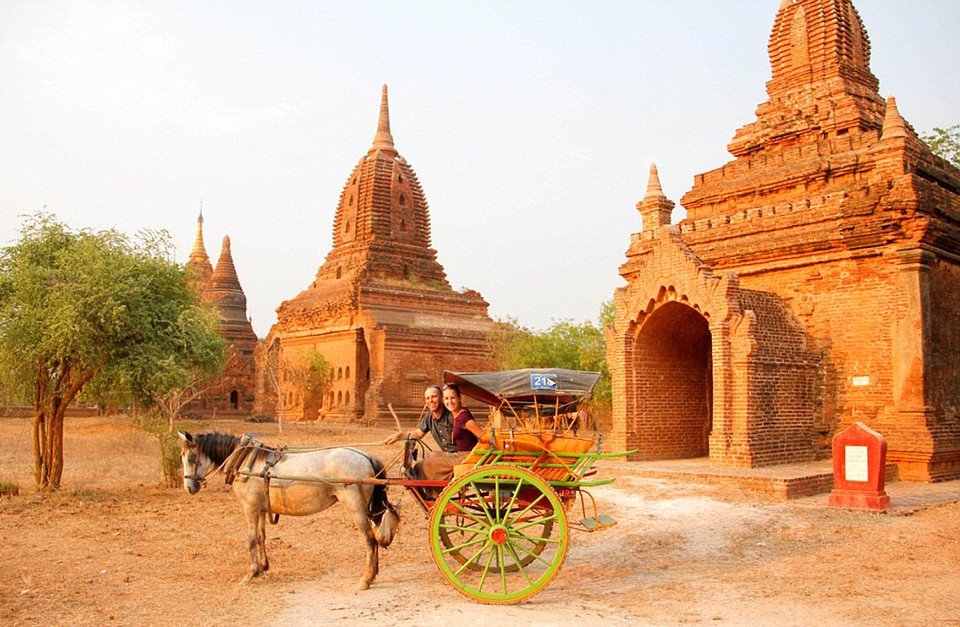 Ενα ονειρεμένο ταξίδι του μέλιτος -Κράτησε δύο χρόνια και γύρισαν όλο τον κόσμο [εικόνες] | iefimerida.gr 5