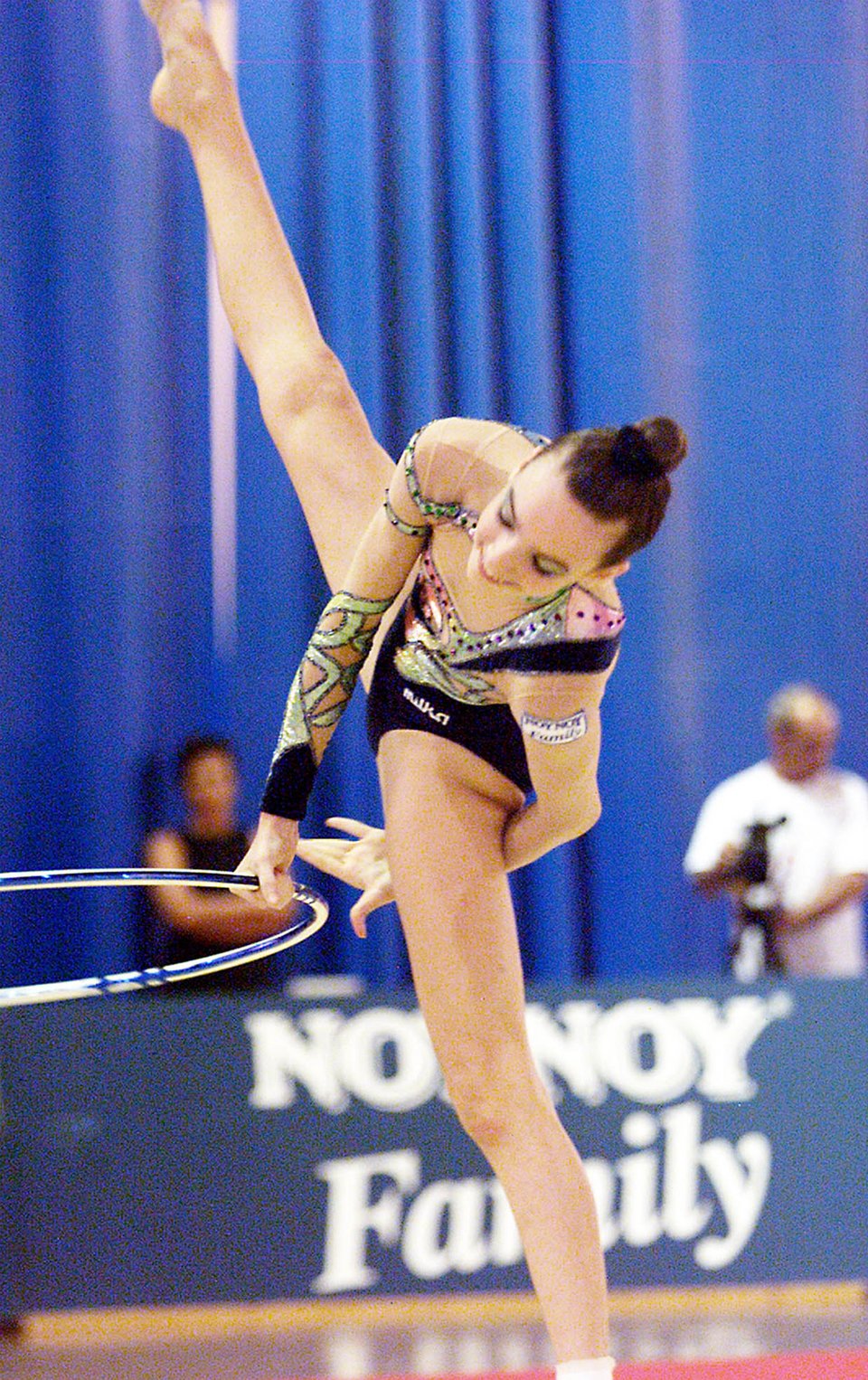 Μορφούλα Ντώνα: Ποια είναι η νικήτρια του Dancing που έδενε τα πόδια της κόμπο στους Ολυμπιακούς και μάγευε την υφήλιο [εικόνες] | iefimerida.gr 15