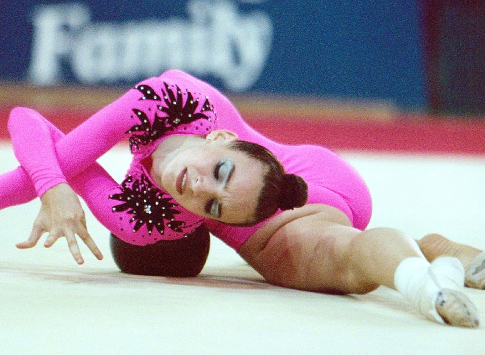 Μορφούλα Ντώνα: Ποια είναι η νικήτρια του Dancing που έδενε τα πόδια της κόμπο στους Ολυμπιακούς και μάγευε την υφήλιο [εικόνες] | iefimerida.gr 24