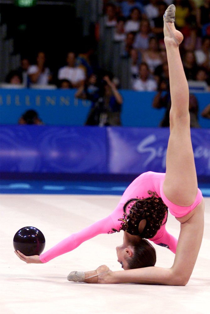 Μορφούλα Ντώνα: Ποια είναι η νικήτρια του Dancing που έδενε τα πόδια της κόμπο στους Ολυμπιακούς και μάγευε την υφήλιο [εικόνες] | iefimerida.gr 10