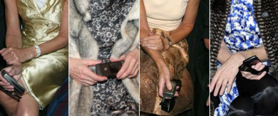 Τέλος τα smartphones -Τα παλιά κινητά που επιστρέφουν στη μόδα και ο ρόλος της ισχυρής κυρίας της Vogue [εικόνες] | iefimerida.gr 8