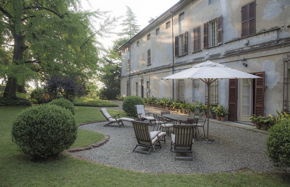 Σπίτι για αυτοκράτορες: Η έπαυλη των 74 δωματίων που είχε χρησιμοποιήσει ο Ναπολέων ως στρατηγείο [εικόνες & βίντεο] | iefimerida.gr 4