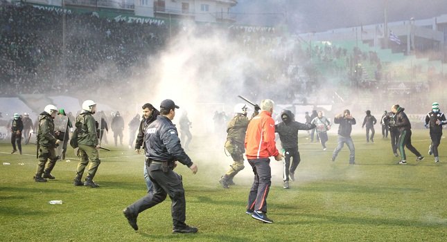 «Ντου» από τους οπαδούς του Παναθηναϊκού - Πήραν στο κυνήγι τον Βίτορ Περέιρα και τους παίκτες του Ολυμπιακού [εικόνες] | iefimerida.gr 2