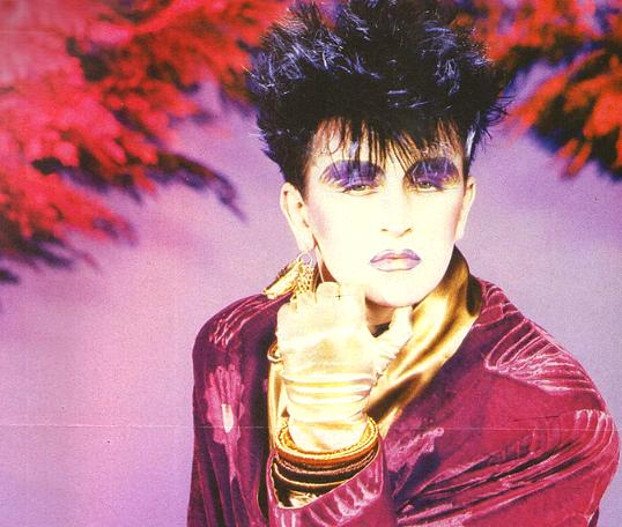 Εφυγε από τη ζωή ο εμβληματικός τραγουδιστής των 80s Στιβ Στρέιντζ, σε ηλικία 55 ετών [εικόνες & βίντεο] | iefimerida.gr 1