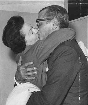 Τα πρόστυχα γράμματα του Λόρενς Ολίβιε στην Βίβιαν Λι [εικόνες] | iefimerida.gr 3