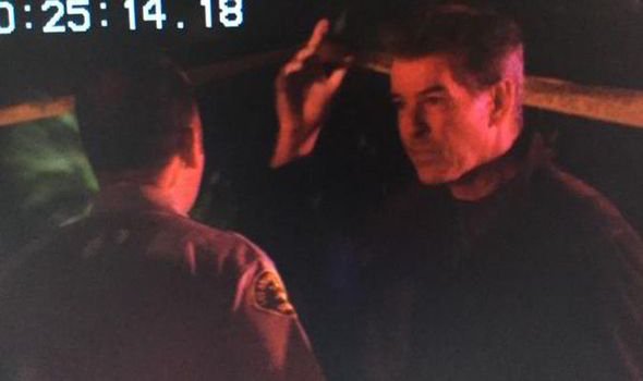 Κάηκε το σπίτι του Πιρς Μπρόσναν [εικόνες & βίντεο] | iefimerida.gr 0