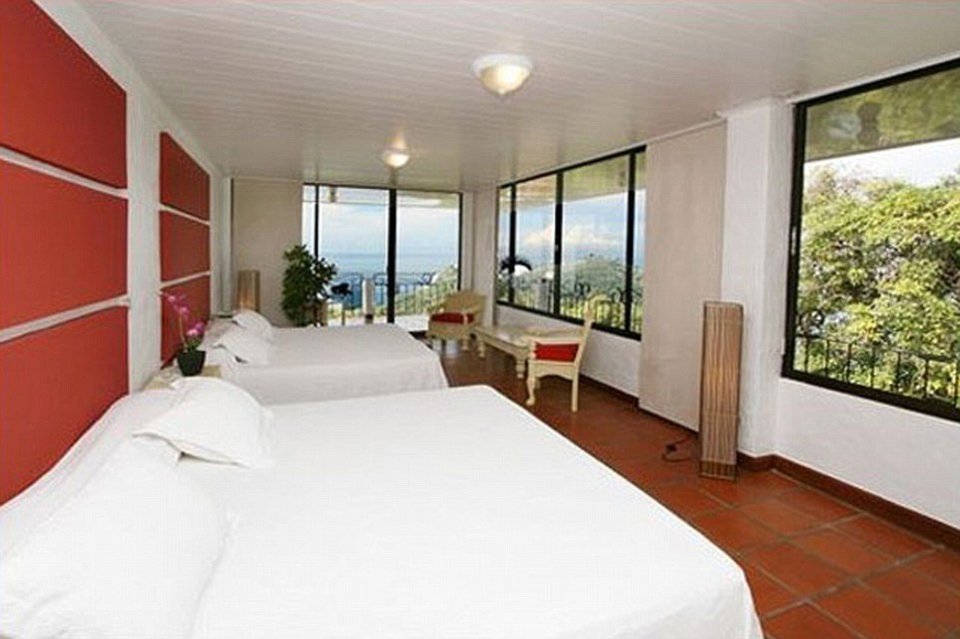 Πώς είναι στα φυλλάδια και στα sites τα πολυτελή ξενοδοχεία και πώς στην πραγματικότητα -Η εντελώς διαφορετική εικόνα [εικόνες] | iefimerida.gr 12