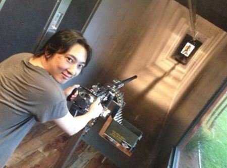 Το κακό παιδί της Κίνας -Γιος κροίσου σκανδαλίζει τη χώρα γιατί ψάχνει γυναίκα με μπούστο [εικόνες] | iefimerida.gr 0