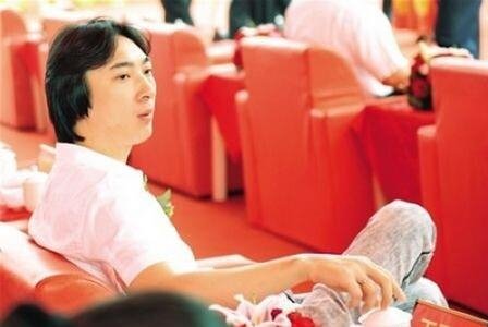 Το κακό παιδί της Κίνας -Γιος κροίσου σκανδαλίζει τη χώρα γιατί ψάχνει γυναίκα με μπούστο [εικόνες] | iefimerida.gr 1