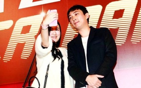 Το κακό παιδί της Κίνας -Γιος κροίσου σκανδαλίζει τη χώρα γιατί ψάχνει γυναίκα με μπούστο [εικόνες] | iefimerida.gr 3