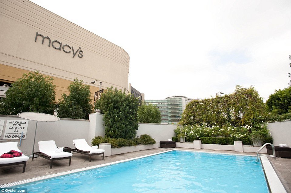 Πώς είναι στα φυλλάδια και στα sites τα πολυτελή ξενοδοχεία και πώς στην πραγματικότητα -Η εντελώς διαφορετική εικόνα [εικόνες] | iefimerida.gr 7