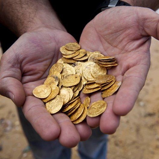 Μυθικός θησαυρός 2.000 χρυσών νομισμάτων στο βυθό του Ισραήλ [εικόνες] | iefimerida.gr 2
