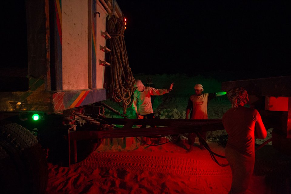 Οδοιπορικό στα λατομεία ασβεστόλιθου της Αιγύπτου: Χιλιάδες χρόνια μετά τις πυραμίδες, δουλεύουν ακόμα σαν σκλάβοι με κίνδυνο της ζωής τους [εικόνες] | iefimerida.gr 6