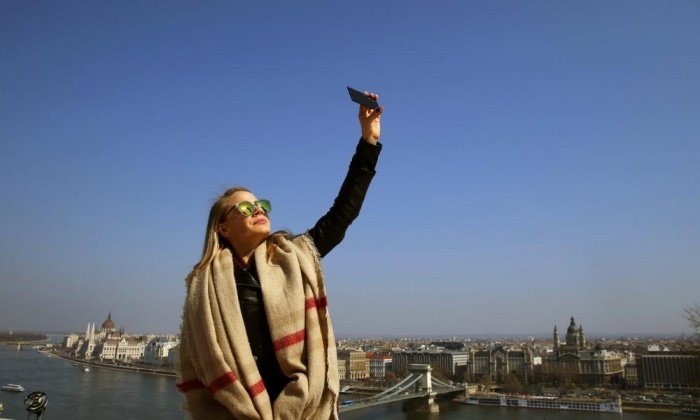 Η έκλειψη Ηλίου σε κάθε γωνιά του πλανήτη -Πώς την είδαν στον υπόλοιπο κόσμο [εικόνες] | iefimerida.gr 7