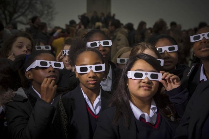 Η έκλειψη Ηλίου σε κάθε γωνιά του πλανήτη -Πώς την είδαν στον υπόλοιπο κόσμο [εικόνες] | iefimerida.gr 9