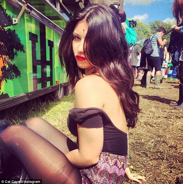 Ο Τζουντ Λο έγινε για 5η φορά πατέρας -Από την 23χρονη εξωτική καλλονή με την οποία πέρασαν μαζί μόνο λίγα φλογερά βράδια [εικόνες] | iefimerida.gr 0