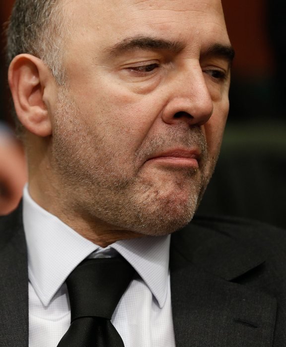 Eurogroup: Ο «παγωμένος» Γιάνης Βαρουφάκης, οι συμβουλές Μοσκοβισί και οι εκφράσεις δυσφορίας του Σόιμπλε [εικόνες & βίντεο] | iefimerida.gr 4