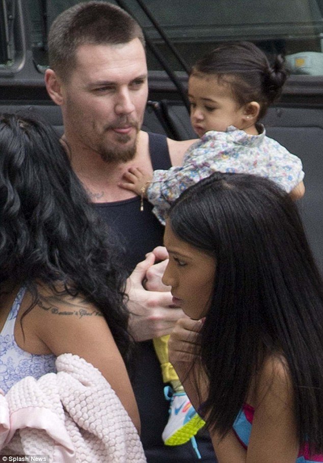 Αυτή είναι η άγνωστη κόρη του Κρις Μπράουν -Την έκανε με την κολλητή της κοπέλας του [εικόνες] | iefimerida.gr 1