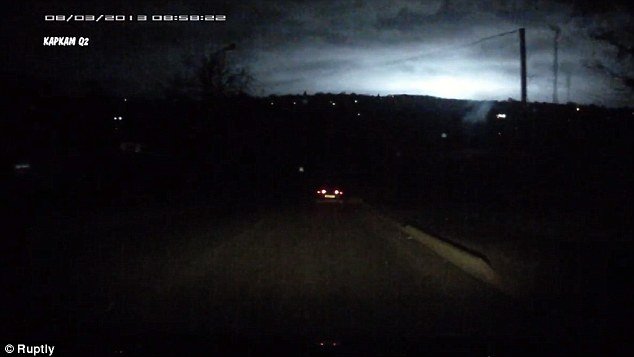 UFO στον ουρανό της Ρωσίας; Οι τρομακτικές λάμψεις που προκάλεσαν πανικό [εικόνες&βίντεο] | iefimerida.gr 0