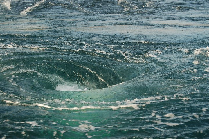 Οι μαύρες τρύπες της θάλασσας: Αυτές είναι οι μεγαλύτερες ρουφήχτρες στον κόσμο [εικόνες&βίντεο] | iefimerida.gr 0