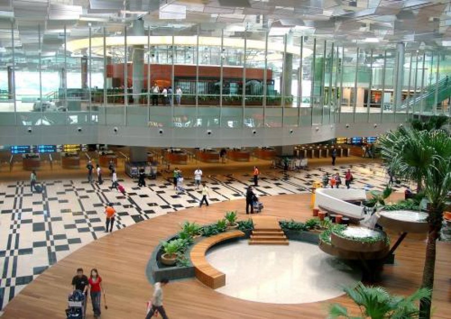 Το καλύτερο αεροδρόμιο στον κόσμο έχει σινεμά, καζίνο, κήπο και... πεταλούδες [εικόνες] | iefimerida.gr 0