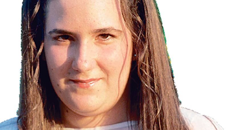 Μπλοκάρουν την «10η Εντολή» οι συγγενείς της δασκάλας που αποκεφαλίστηκε στη Σαντορίνη [εικόνες] | iefimerida.gr 1