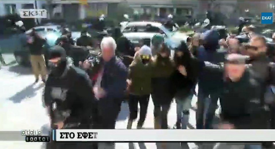 Συνελήφθη η Αγγελική, η συνεργός του Χριστόδουλου Ξηρού [εικόνες & βίντεο] | iefimerida.gr 6