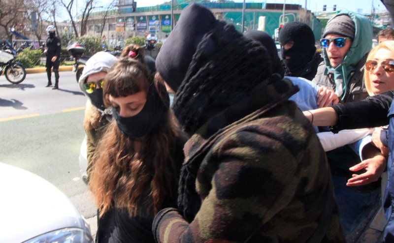 Συνελήφθη η Αγγελική, η συνεργός του Χριστόδουλου Ξηρού [εικόνες & βίντεο] | iefimerida.gr 3