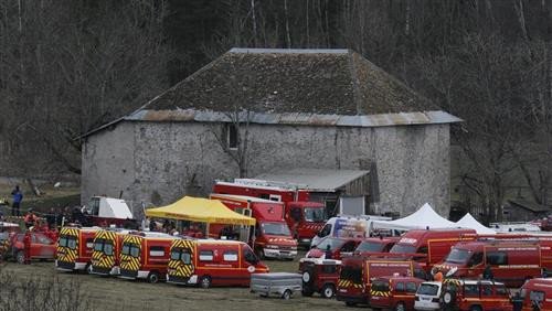 Συγκλονίζει την Ευρώπη η αεροπορική τραγωδία στις Αλπεις με 150 νεκρούς [εικόνες & βίντεο] | iefimerida.gr 11