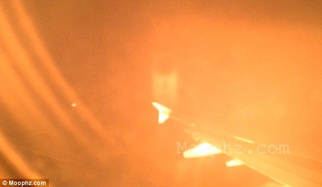 Αεροπλάνο με 148 επιβάτες αρπάζει φωτιά κατά την απογείωση -Συγκρούστηκε με... πουλιά  [εικόνες & βίντεο] | iefimerida.gr 0