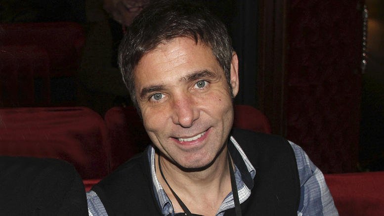 Αθερίδης: Εχω φυτέψει μαλλιά και βάφω το ...μπιφτέκι [εικόνες] | iefimerida.gr 2