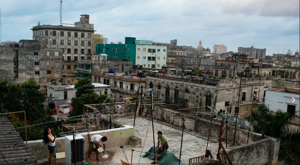 Στις ταράτσες της Αβάνας: Τα ιδιαίτερα σπιτικά που στήνουν στις... κορυφές οι κάτοικοι της πόλης [εικόνες] | iefimerida.gr 10