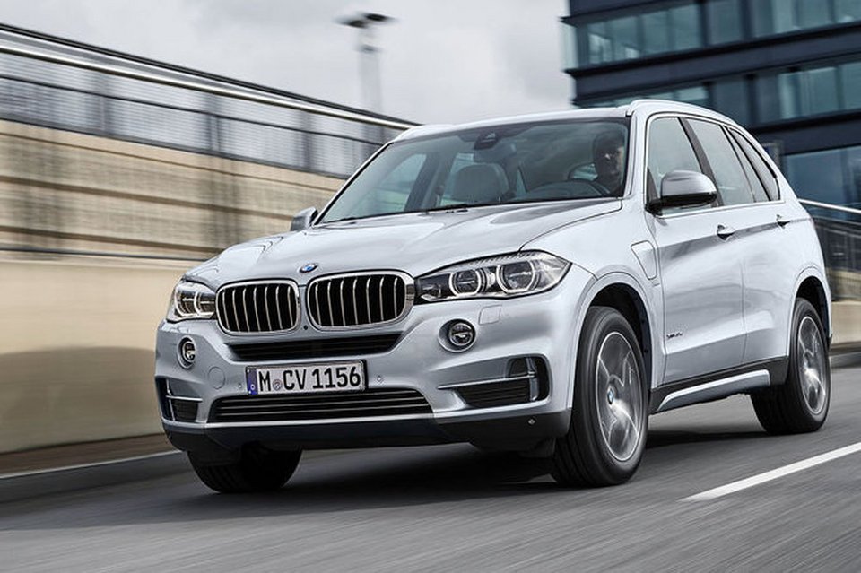 Η BMW Χ5 κατεβαίνει στα 2.000 κυβικά και γίνεται και υβριδική | iefimerida.gr 0