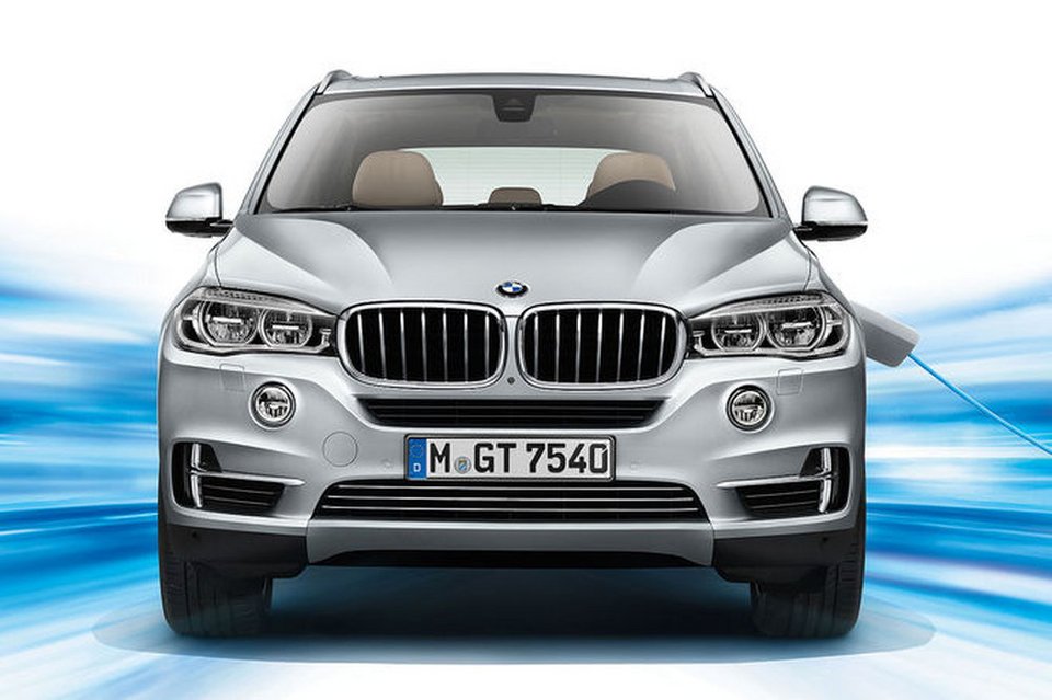 Η BMW Χ5 κατεβαίνει στα 2.000 κυβικά και γίνεται και υβριδική | iefimerida.gr 1