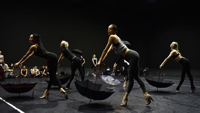 Μουλέν Ρουζ, Λίντο, τα μεγάλα καμπαρέ του Παρισιού επιστρέφουν [εικόνες] | iefimerida.gr 6