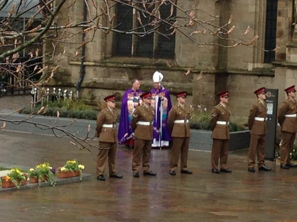 Μια ιδιαίτερη κηδεία: Κηδεύουν τον βασιλιά Ριχάρδο τον Γ' 530 χρόνια μετά το θάνατό του [εικόνες] | iefimerida.gr 0