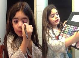 5χρονη δίνει συμβουλές μακιγιάζ στο youtube και προκαλεί σάλο [βίντεο] | iefimerida.gr 2