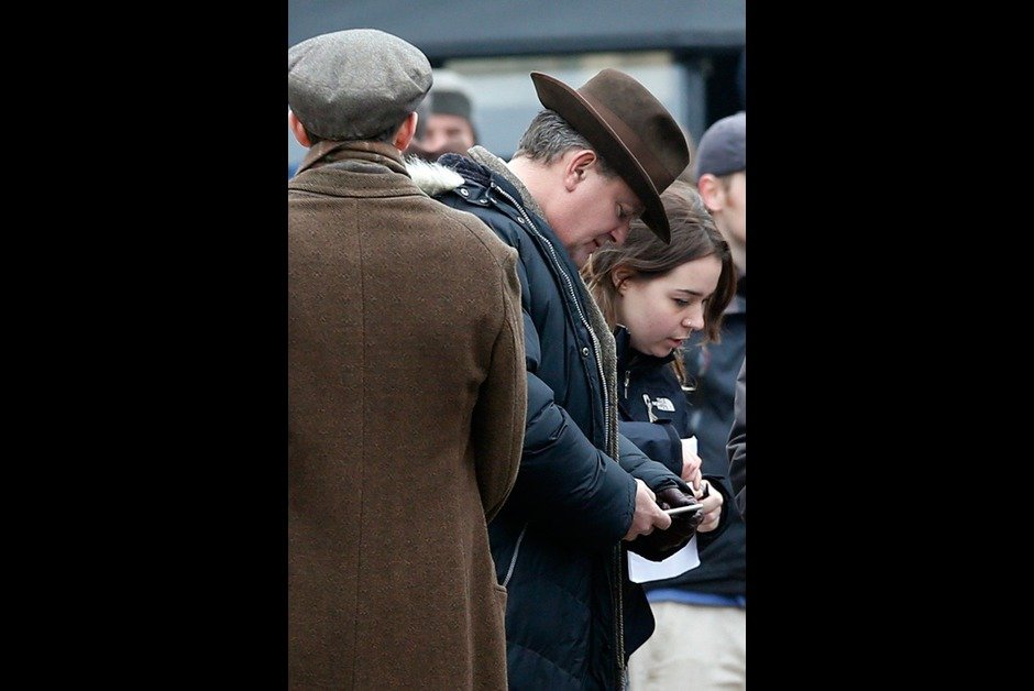 Πύργος του Downton: Καρέ-καρέ τα γυρίσματα σε μεσαιωνικό χωριό της Αγγλίας [εικόνες] | iefimerida.gr 10