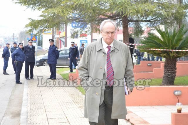 Επέστρεψε στις φυλακές Δομοκού ο ισοβίτης Επαμεινώνδας Κορκονέας [εικόνες] | iefimerida.gr 4