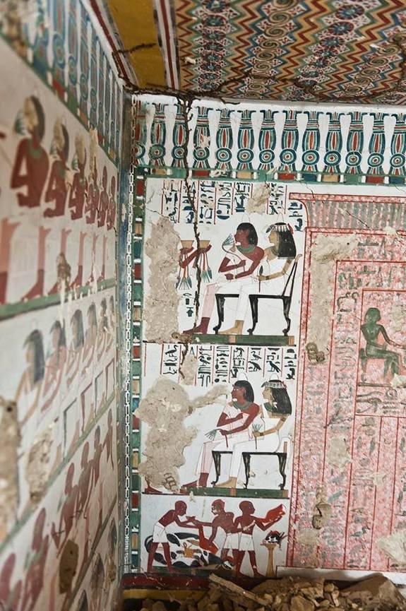 Βρέθηκε αρχαίος τάφος στην Αίγυπτο -Οι πολύχρωμες και λεπτομερείς τοιχογραφίες μαγεύουν [εικόνες] | iefimerida.gr 3