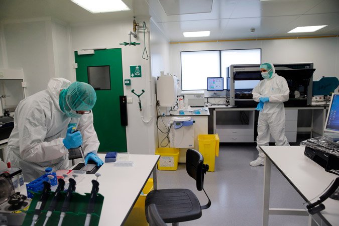 Ενα εργαστήριο ανθρωπολογίας δίπλα στα συντρίμμια του Airbus A320 [εικόνες] | iefimerida.gr 1