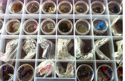 Τάιζε κοράκια στον κήπο της για χρόνια: Ποτέ δεν φανταζόταν τη συνέχεια [εικόνες] | iefimerida.gr 1