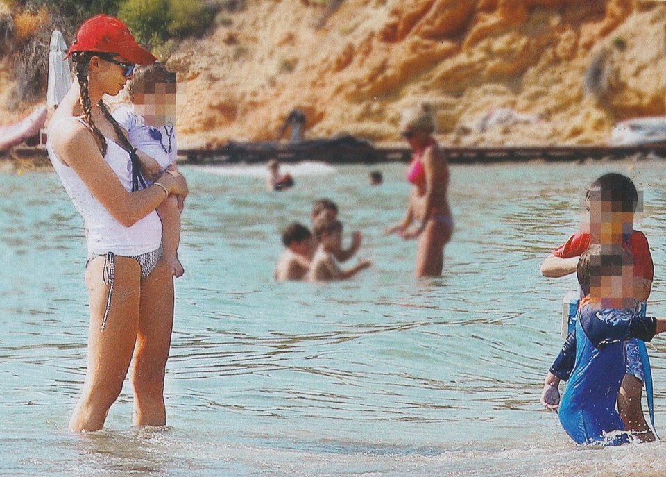 Εγκυος η Χοψονίδου στο 4ο παιδί της οικογένειας Σπανούλη [εικόνες] | iefimerida.gr 0