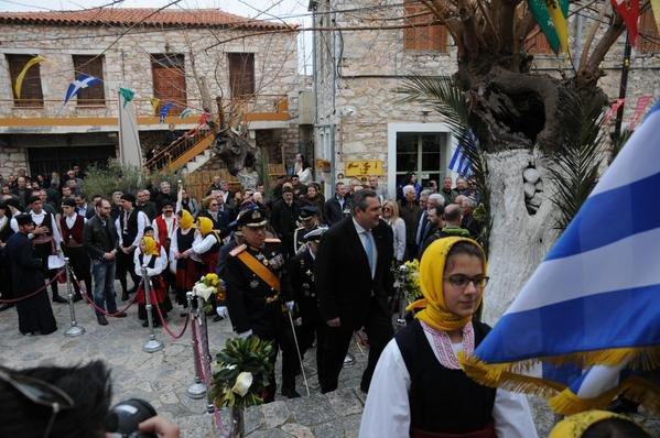 Στην Αρεόπολη της Μάνης ο Πάνος Καμμένος για τα 194 χρόνια της επανάστασης [εικόνες] | iefimerida.gr 6