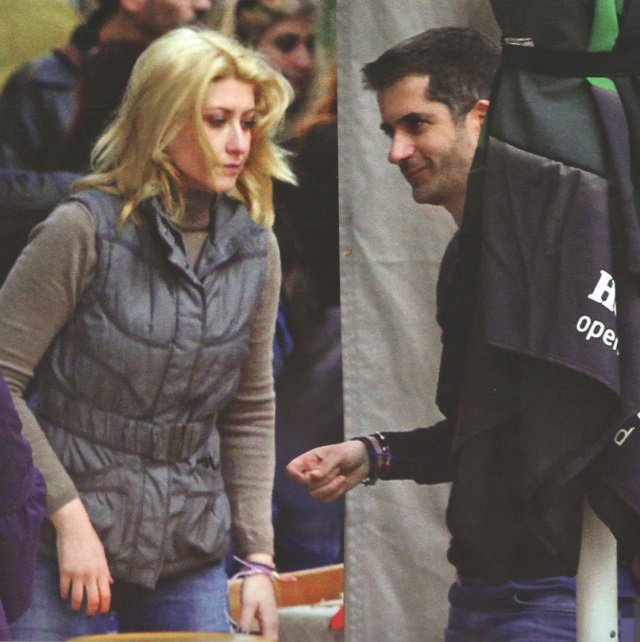 Σία Κοσιώνη - Κώστας Μπακογιάννης: Όμορφες στιγμές με τα παιδιά του [εικόνες] | iefimerida.gr 1