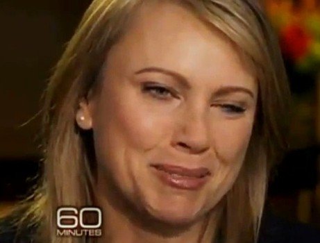 Στο νοσοκομείο με επιπλοκές η δημοσιογράφος Λάρα Λόγκαν -Την είχαν βιάσει 300 άνδρες στην Πλατεία Ταχρίρ [εικόνες] | iefimerida.gr 10