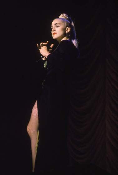 Η Τσικόνε που έγινε Madonna -Η μεταμόρφωση της σταρ μέσα στις δεκαετίες [εικόνες] | iefimerida.gr 10