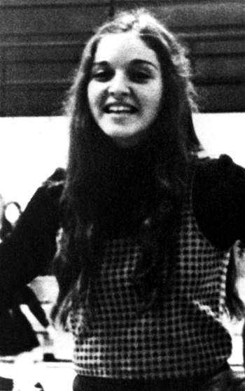 Η Τσικόνε που έγινε Madonna -Η μεταμόρφωση της σταρ μέσα στις δεκαετίες [εικόνες] | iefimerida.gr 0