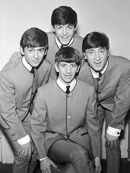 Μαλλιά, πέτρα από νεφρό & αέρας κοπανιστός -Ανόητα αναμνηστικά διάσημων που «έπιασαν» μία περιουσία [εικόνες] | iefimerida.gr 7