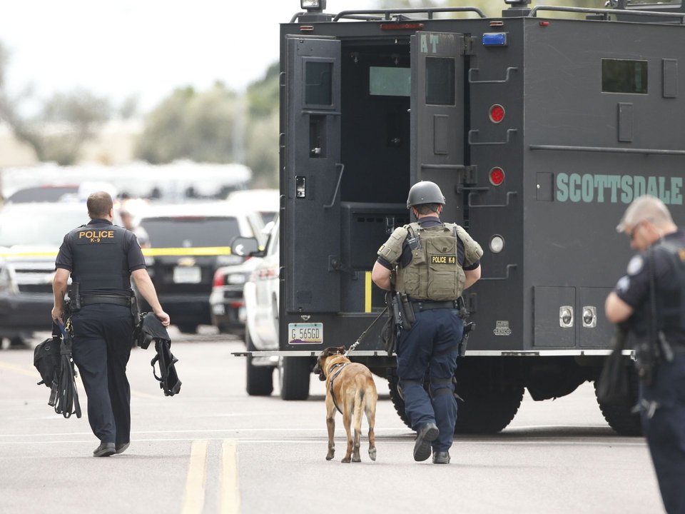 Νεοναζί πυροβόλησε έξι ανθρώπους σε μοτέλ στην Αριζόνα -Ενας νεκρός [εικόνες & βίντεο] | iefimerida.gr 7